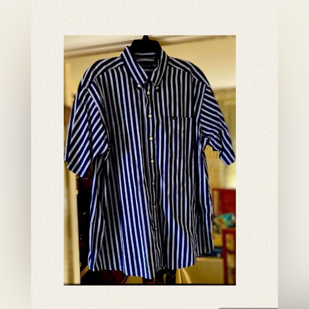 Hathaway short sleeve buttondown shirt